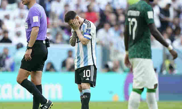 Argentina perde na estreia para a Arábia Saudita