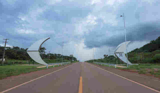Seosp conclui obra do portal de entrada do município de Costa Marques