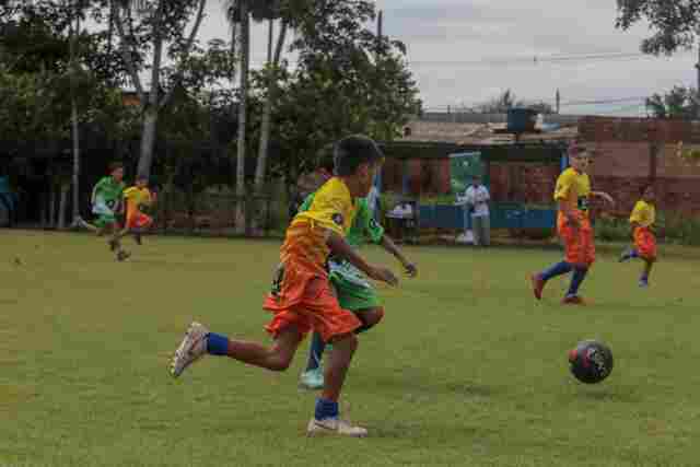 Talentos do Futuro: matrículas abertas para escola de futebol na Vila Olímpica Chiquilito Erse