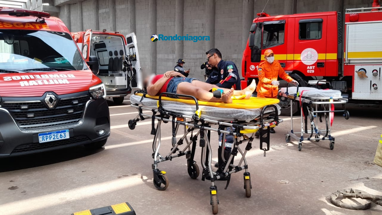 Vídeo e fotos feridos ficaram presos às ferragens após colisão de