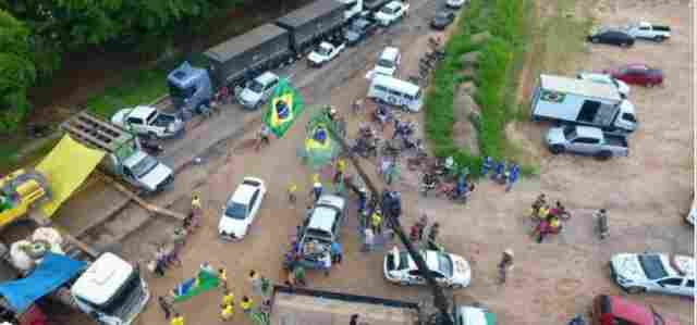 Acusados de intimidar e ameaçar pessoas durante manifestações terão que indenizar vítimas
