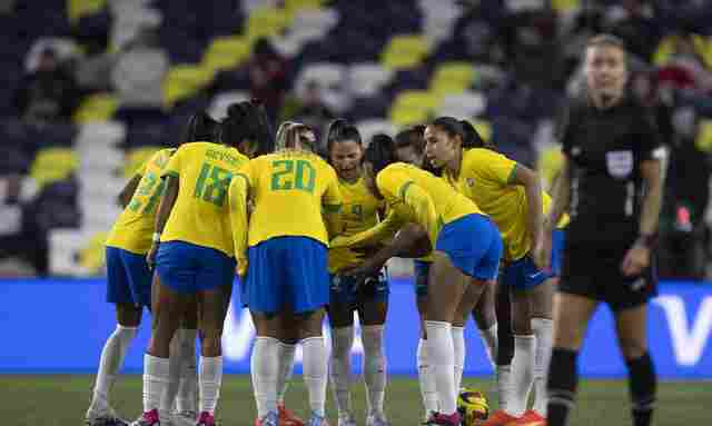 Governo Federal adotará ponto facultativo em jogos da seleção feminina na Copa