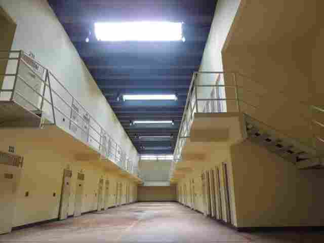 Amazonas transfere membros de facções para penitenciárias federais