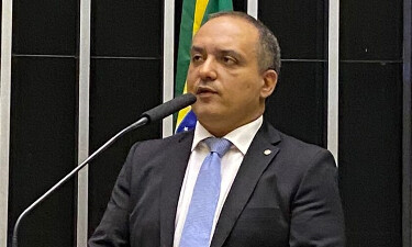 TSE decreta perda do mandato de deputado federal