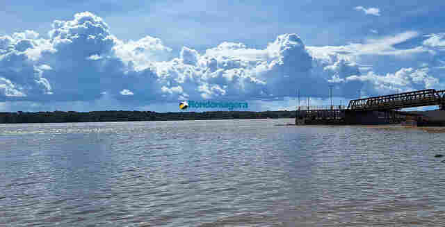 Nível do Rio Madeira recua e deixa cota de atenção em Porto Velho