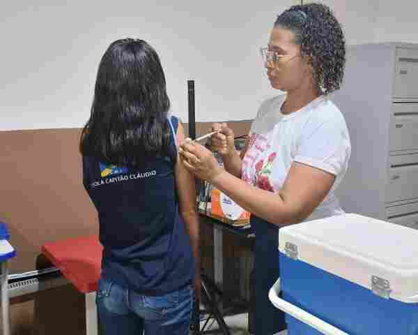 Semusa intensifica vacinação em escolas para proteger alunos no retorno às aulas
