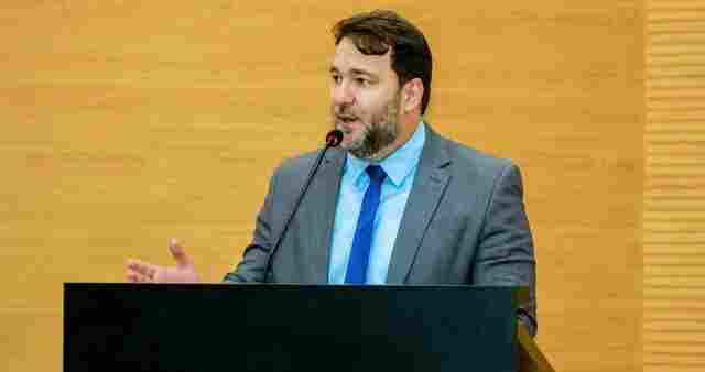 Deputado Alex Redano celebra aprovação de projeto para aquisição de hospital em Ariquemes