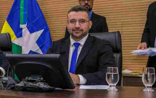 PL do deputado Ribeiro do Sinpol que facilita comunicação entre policiais e condutor autista é aprovado