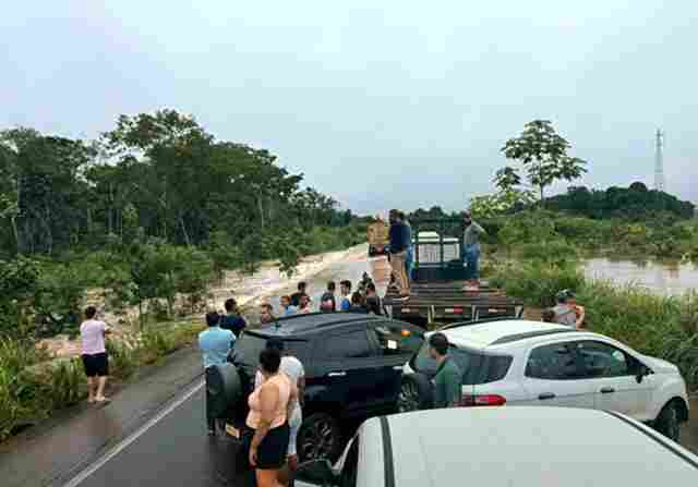 Cacoal está em alerta vermeho devido a fortes chuvas e BR-364 tem trechos de alagamentos