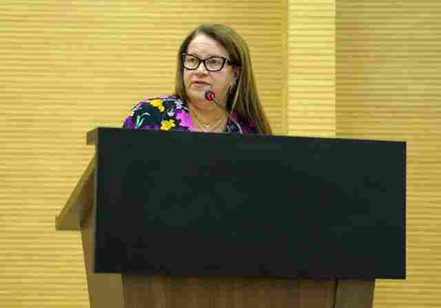Vereadora Ellis Regina é homenageada com Voto de Louvor pelo Legislativo Estadual
