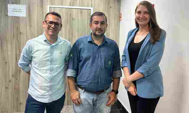 Deputada Lebrinha intermedia reunião com Idaron para facilitar a emissão de NF do produtor em São Miguel do Guaporé