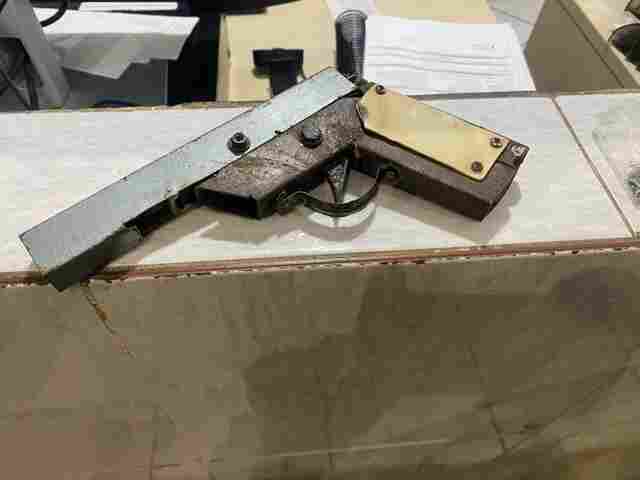 Estudante de 15 anos é flagrado com arma caseira dentro de escola em Porto Velho