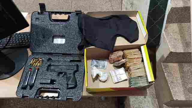 Ação do Bope e 9º BPM apreende pistola e R$ 36 mil em casa na zona sul da capital