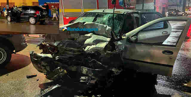 Vídeo: colisão entre dois carros deixa quatro pessoas feridas, uma em estado grave em Porto Velho