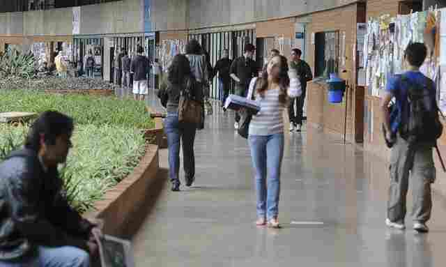 Em meio a greve nacional, MEC anuncia que vai nomear 220 técnicos em assuntos educacionais