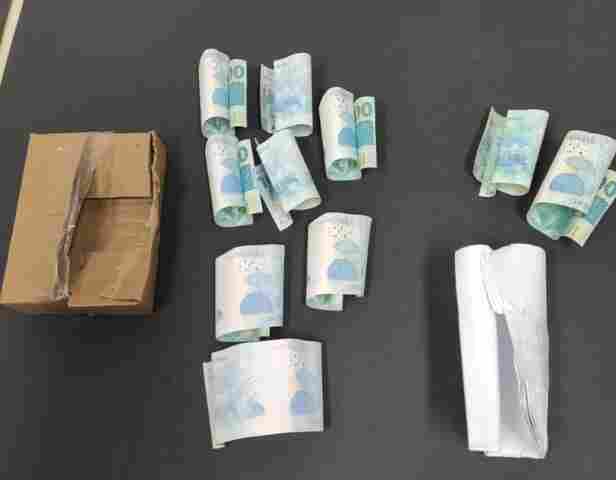 PF prende um e apreende notas falsas enviadas pelos Correios de Goiás para Rondônia
