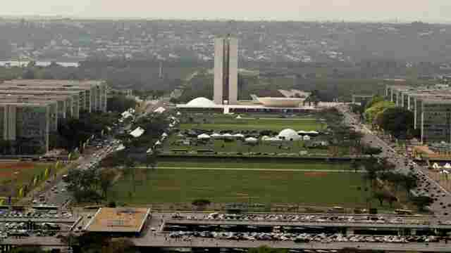 Governo reajusta em 52% auxílio-alimentação de servidores federais