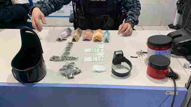 Apenado monitorado é preso com drogas na bolsa da esposa no Orgulho do Madeira