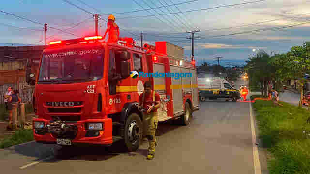 Apartamentos são destruídos por incêndio em vila na região central da capital
