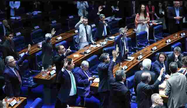 Senado aprova taxação de compras internacionais de até US$ 50
