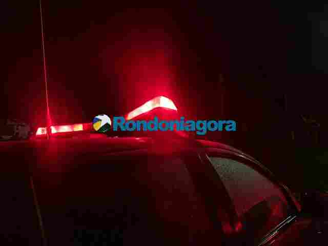 Ciúmes; Homem atropela a ex-mulher e o atual namorado dela