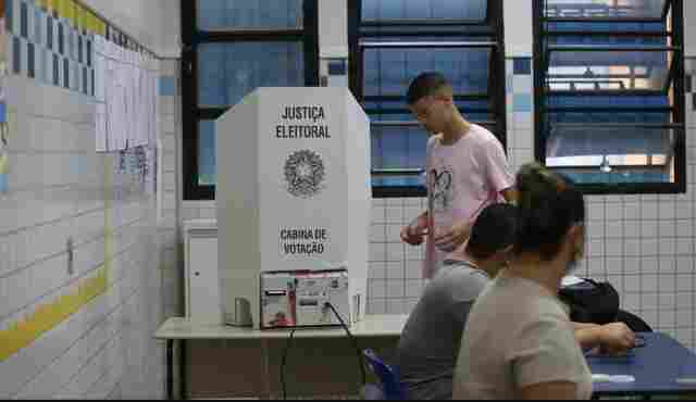 Começa eleição suplementar em Candeias do Jamari; 18.380 eleitores estão aptos, veja orientações