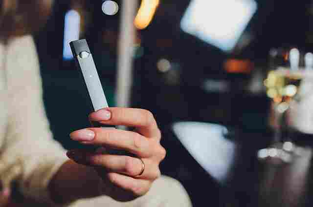 CAE do Senado pode votar regulamentação de cigarros eletrônicos