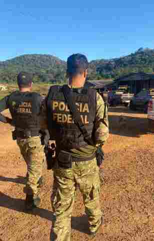 PF cumpre mandados contra exploração de minério em terra indígena