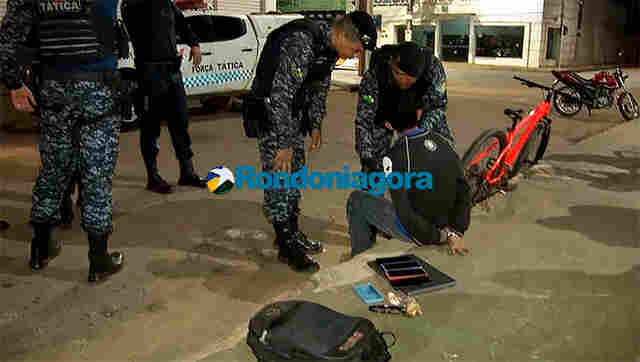 Policial de folga prende bandido armado após arrastão na cidade
