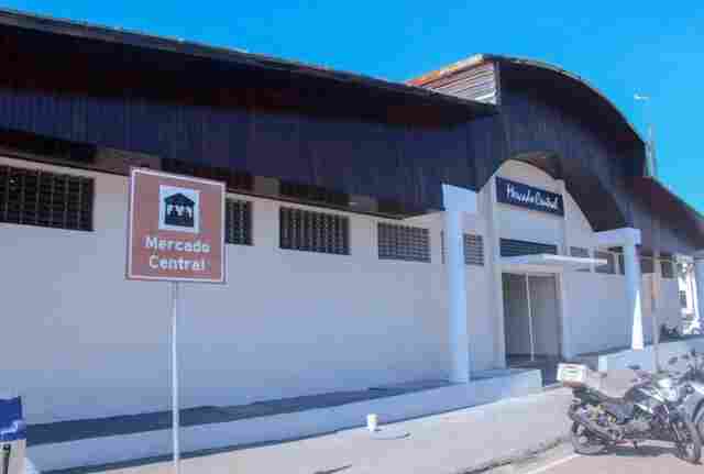 Placas de sinalização turística começam a ser instaladas em Rondônia
