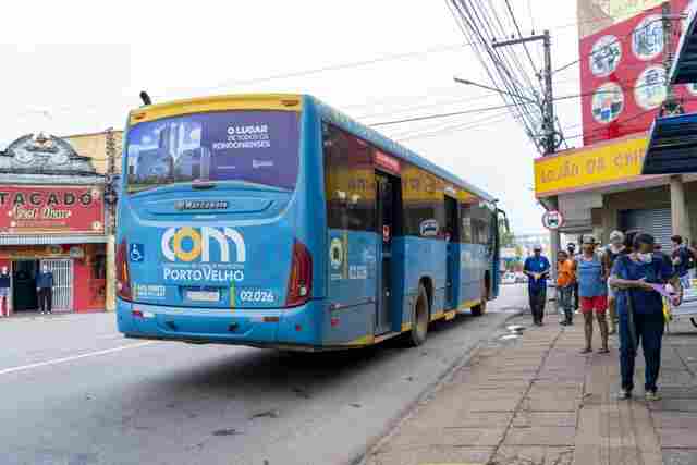 Prefeitura disponibiliza rota extra de ônibus para atender visitantes do Flor do Maracujá