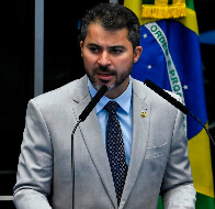 Marcos Rogério assume liderança da oposição no Senado; em troca, PL caminha com União Brasil, exigência dos filhos de Bolsonaro