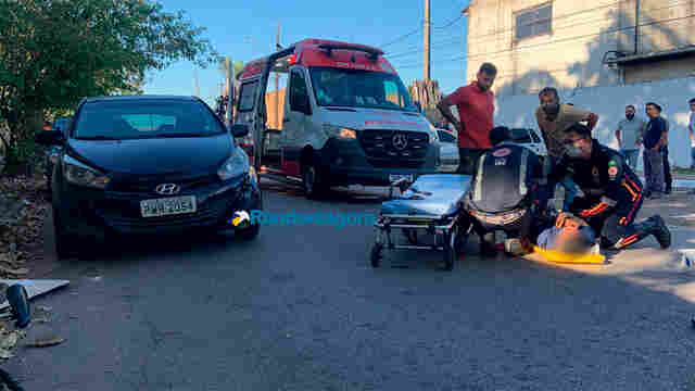 Ciclista fica ferido após motorista abrir porta de carro