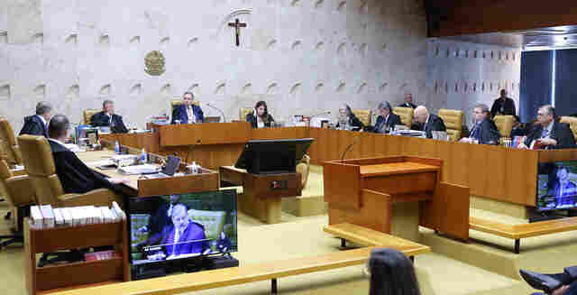 Supremo diz que porte de maconha para uso pessoal não é crime e sinaliza que Congresso não pode mudar decisão