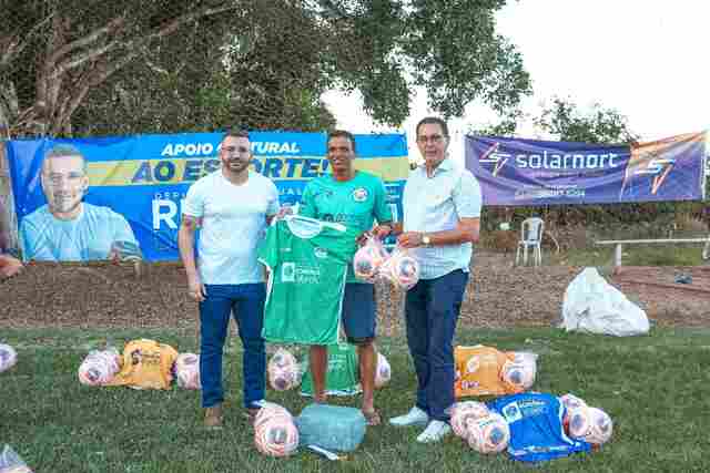 Deputado Ribeiro do Sinpol entrega materiais esportivos e anuncia emenda no interior do estado