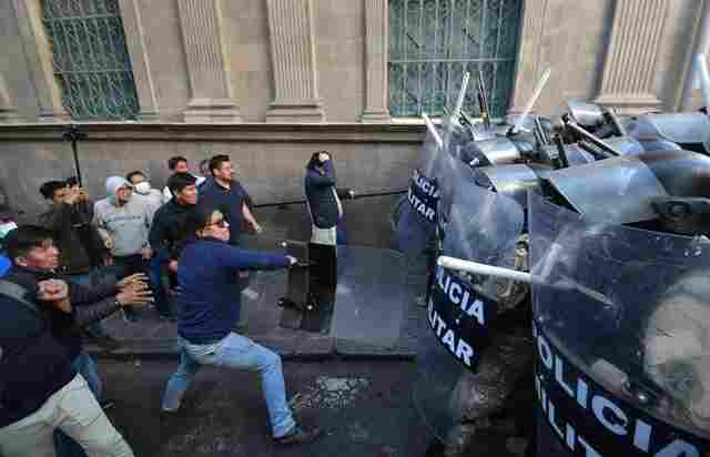 Golpe na Bolívia fracassa e general que tentou tomar o poder acaba preso