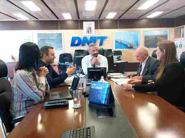 Lebrinha solicita ao DNIT obras de melhorias nas BR-364 e BR-429