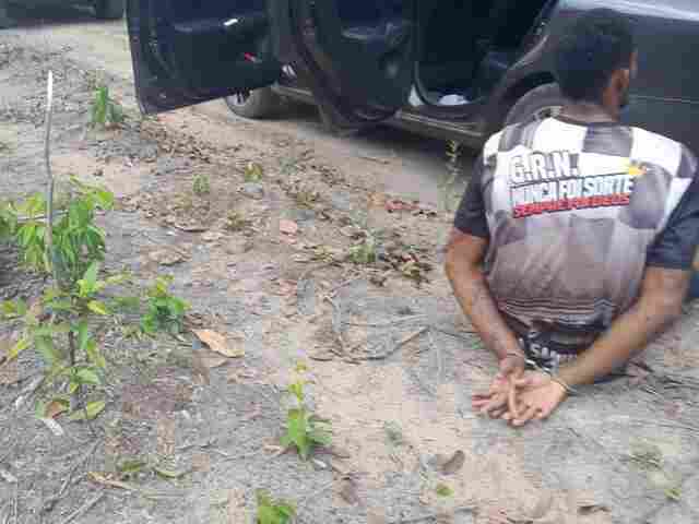 Ladrão é preso após roubar carro de motorista de aplicativo