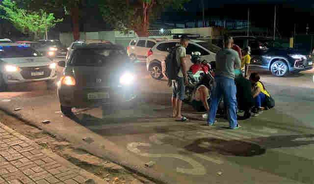Criança que vendia balas é atropelado por moto