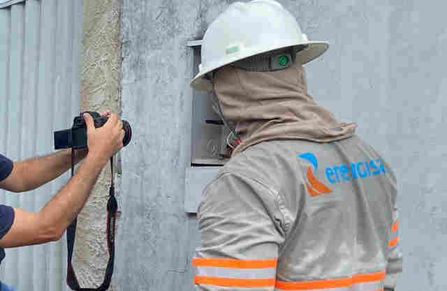 Perícia confirma que casa de alto padrão em Ouro Preto do Oeste desviava energia