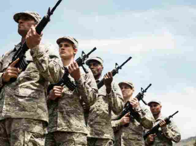 Militar consegue reintegração e reforma após licenciamento indevido
