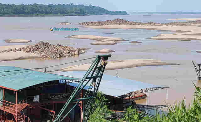Seca do Madeira deve elevar preço dos combustíveis no Acre e em Rondônia, diz sindicato