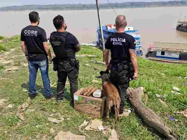 Mulher é presa em embarcação com mais de 4 kg de maconha