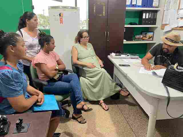 Semagric vistoria estrada que vai interligar Calama a Demarcação, solicitada pela vereadora Ellis Regina
