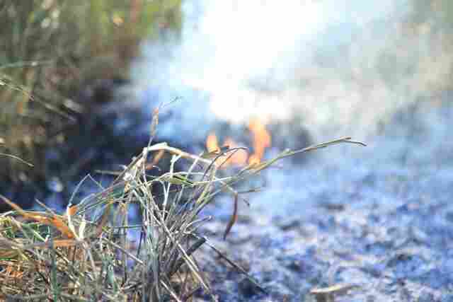 Fumaça das queimadas agrava riscos à saúde de fumantes, alerta Semusa