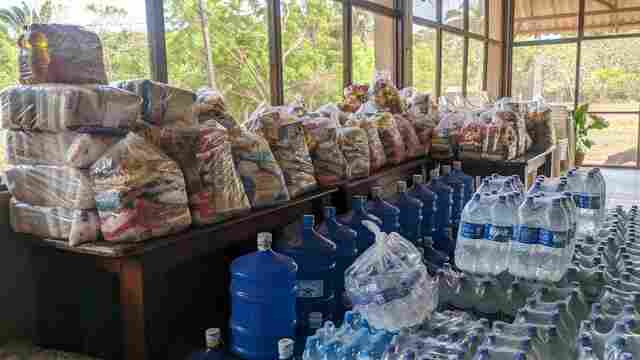 Campanha do sistema Fecomércio arrecada mais de 15 mil litros de água e duas toneladas de alimentos