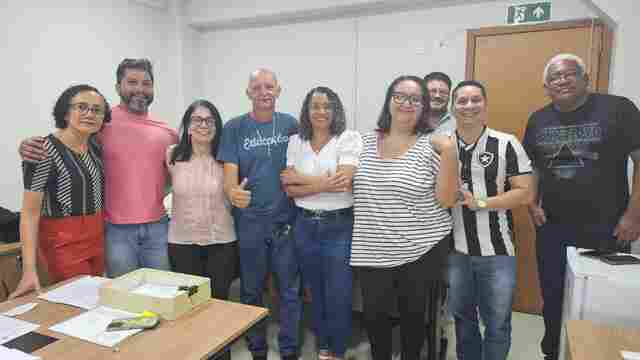 Vereadora Ellis Regina parabeniza Silvio Ney pela posse no Departamento de Gestão de Pessoas da Semed