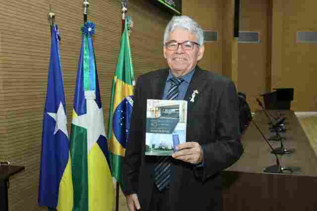 Livro retrata os 40 anos da história do Parlamento de Rondônia