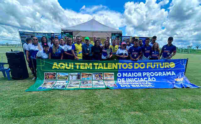 Ponta do Abunã faz festa de despedida para secretária Ivonete Gomes com homenagem pela evolução no esporte