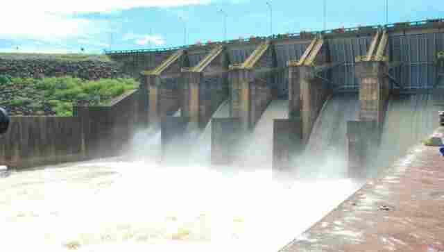 Eletronorte anuncia abertura do vertedouro da Usina de Samuel e alerta sobre aumento de nível do Jamari